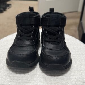 Nike Kids Black Boot